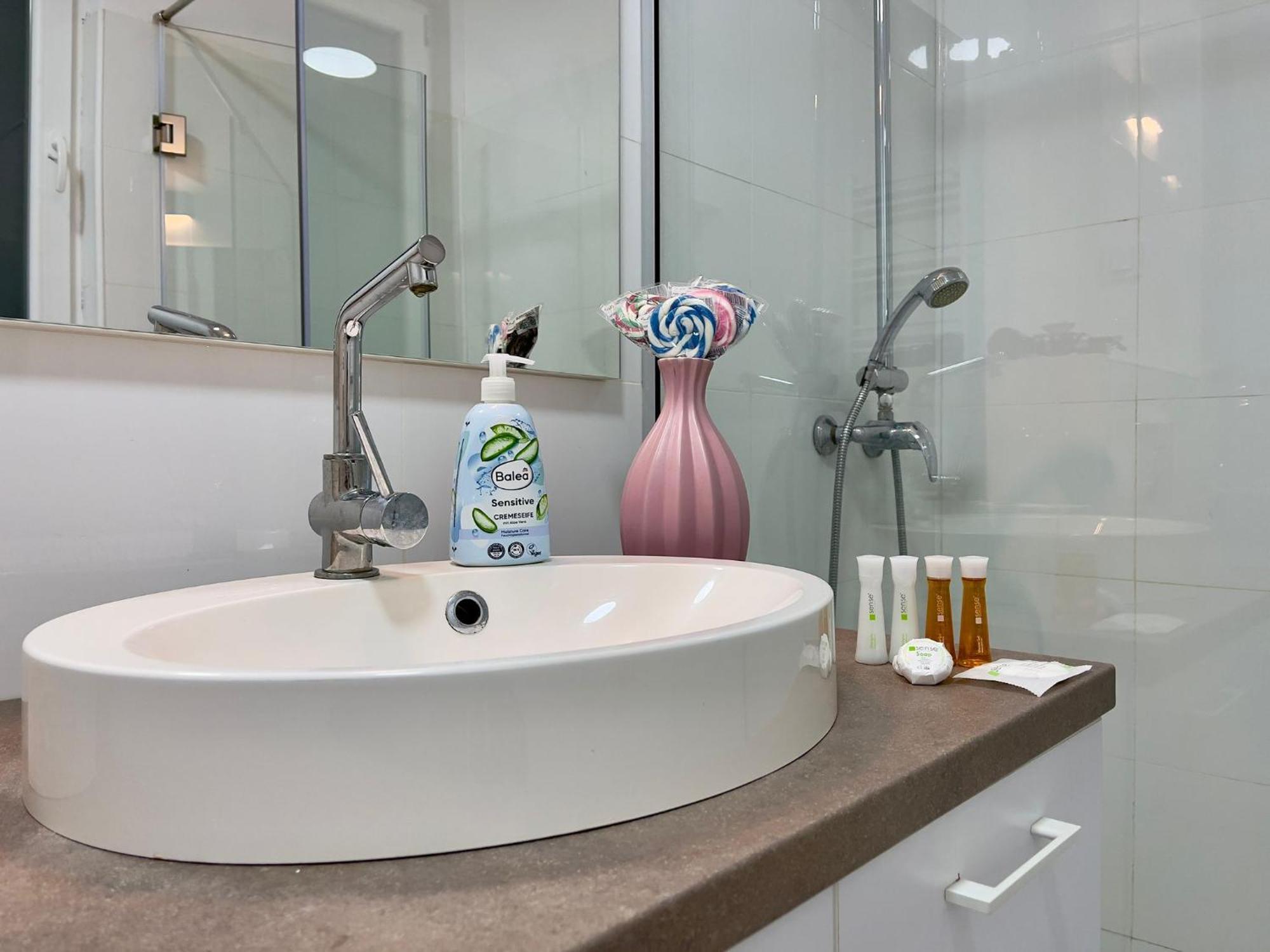 Candy Residence Park Bucureşti Ngoại thất bức ảnh