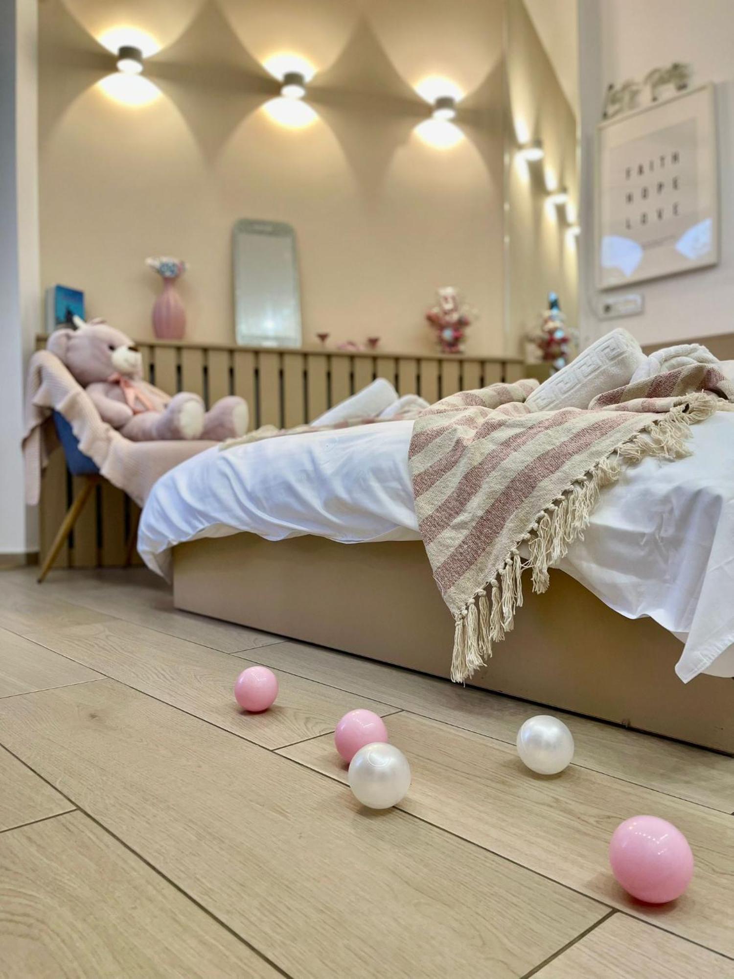 Candy Residence Park Bucureşti Ngoại thất bức ảnh