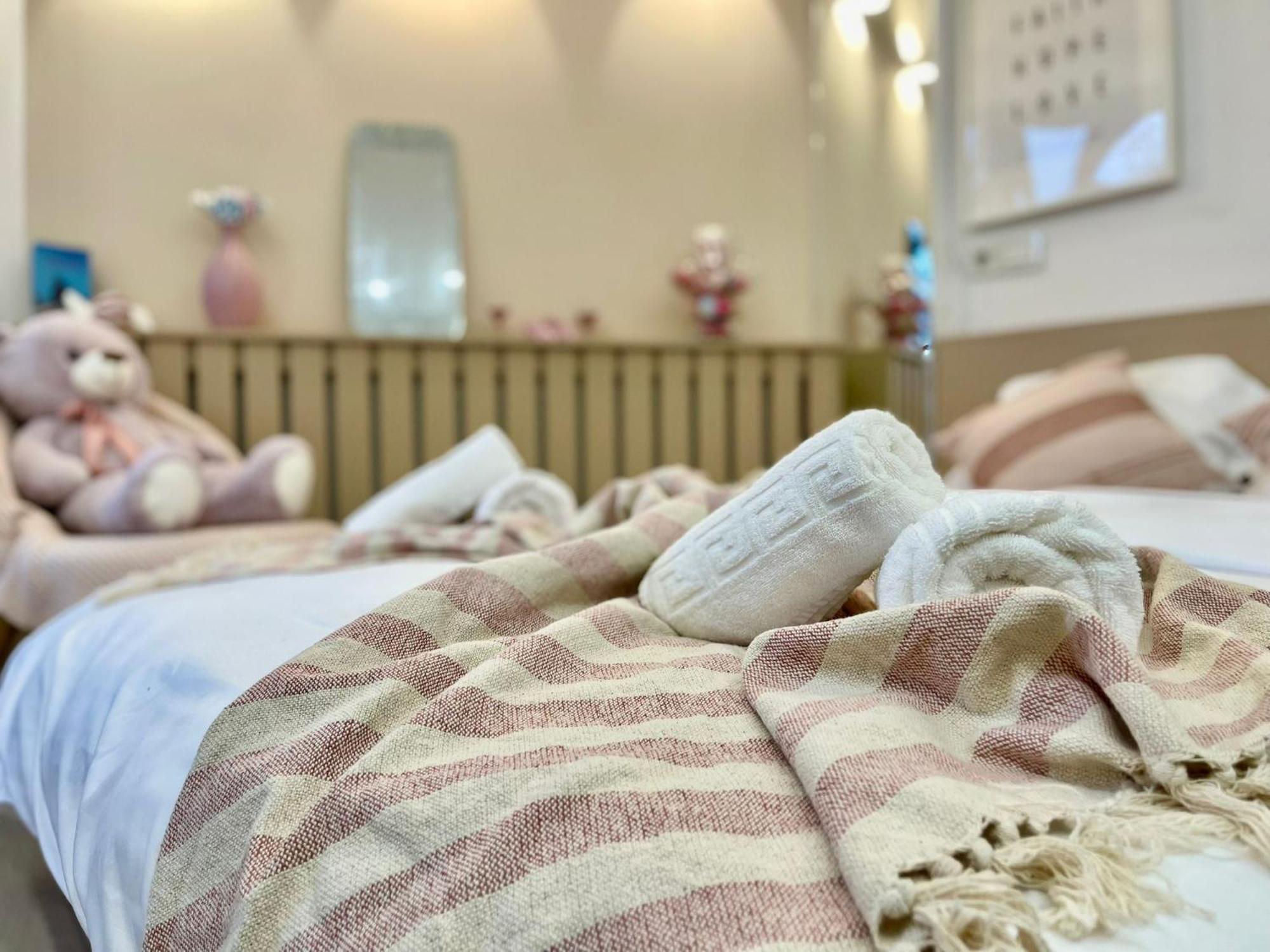 Candy Residence Park Bucureşti Ngoại thất bức ảnh